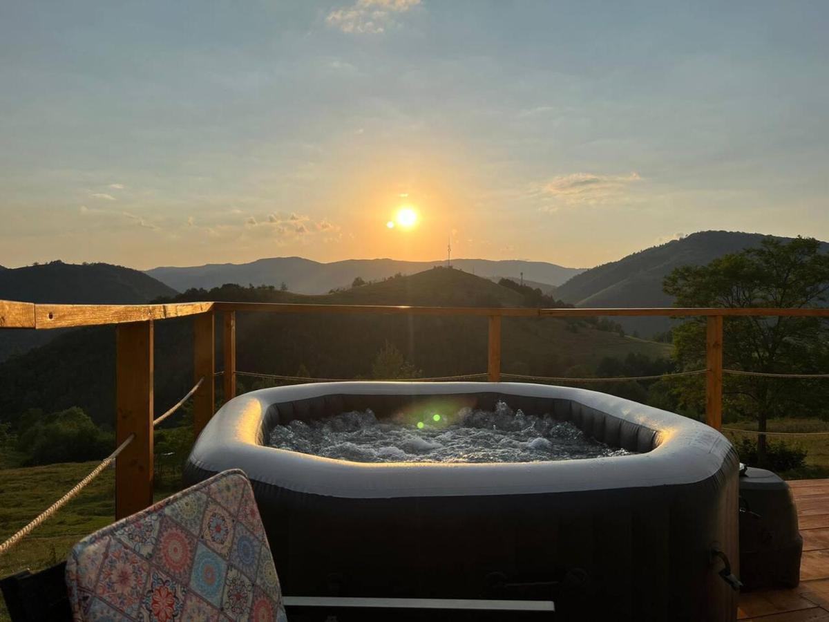 Отель Starry Dome - Manta'S Retreat Glamping Cornereva Экстерьер фото