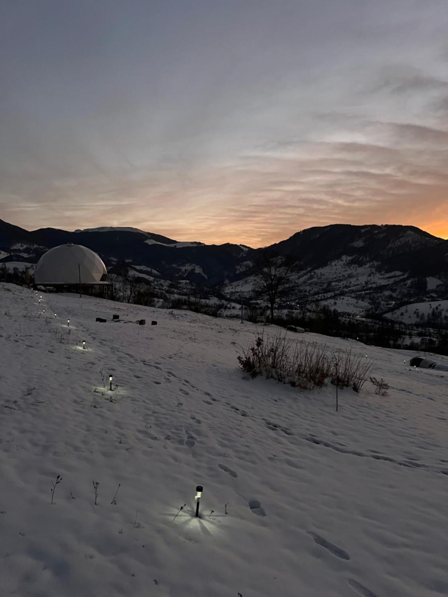 Отель Starry Dome - Manta'S Retreat Glamping Cornereva Экстерьер фото