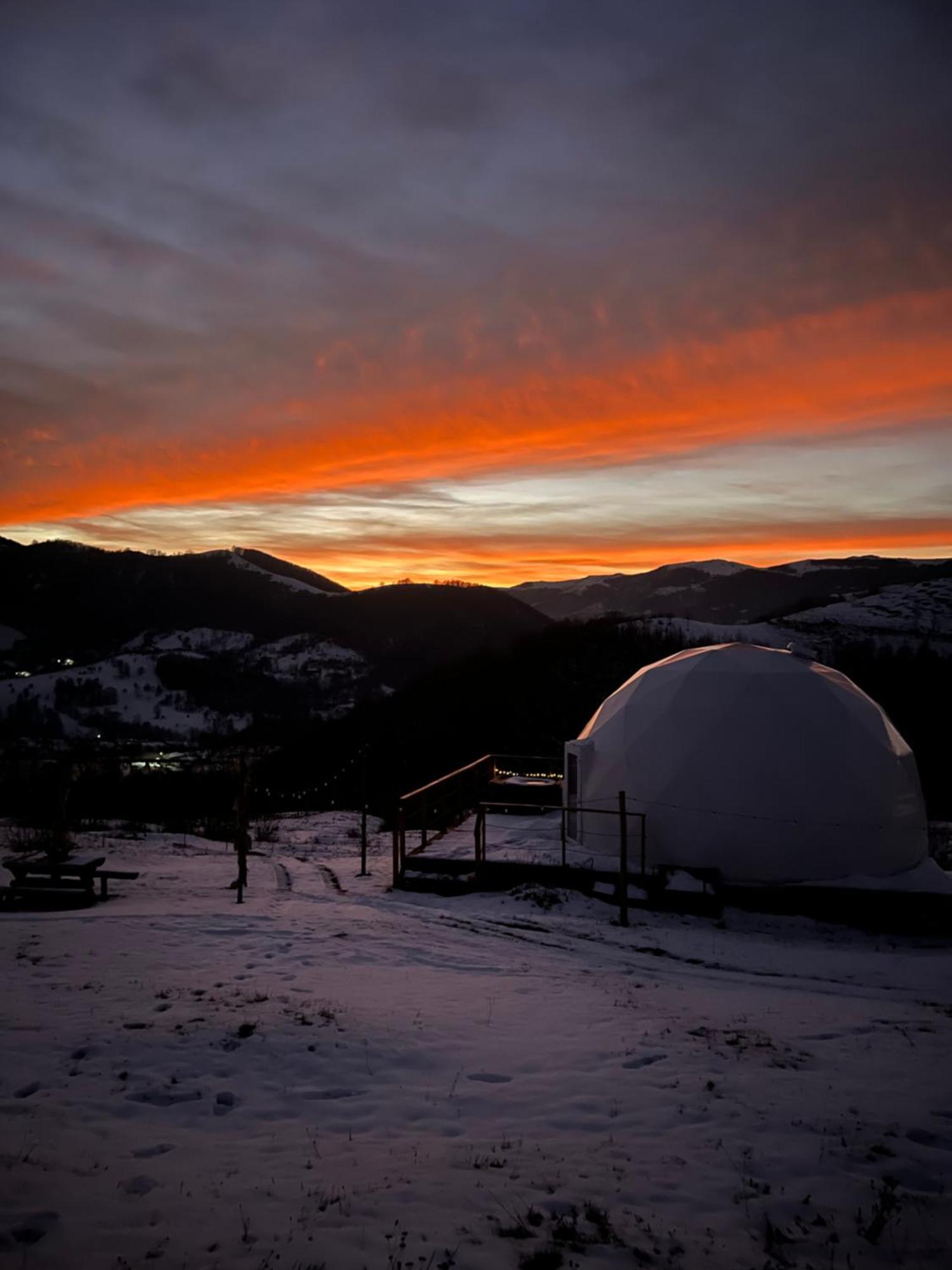 Отель Starry Dome - Manta'S Retreat Glamping Cornereva Экстерьер фото